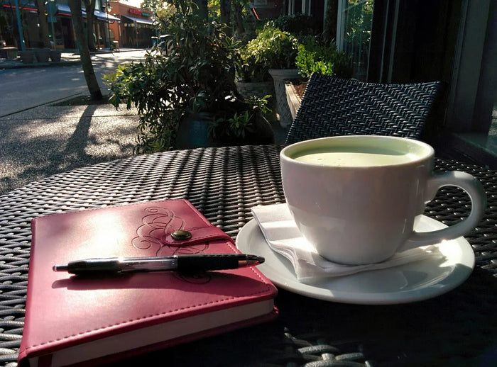 Matcha Collagène Latte vs Café : Une Alternative Saine - Vitamoon