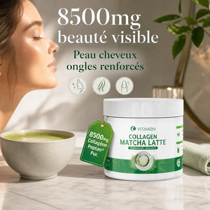 Femme aux cheveux brillants et peau éclatante tenant un bol de matcha latte au collagène PEPTAN® 8500mg pour peau, cheveux et ongles renforcés
